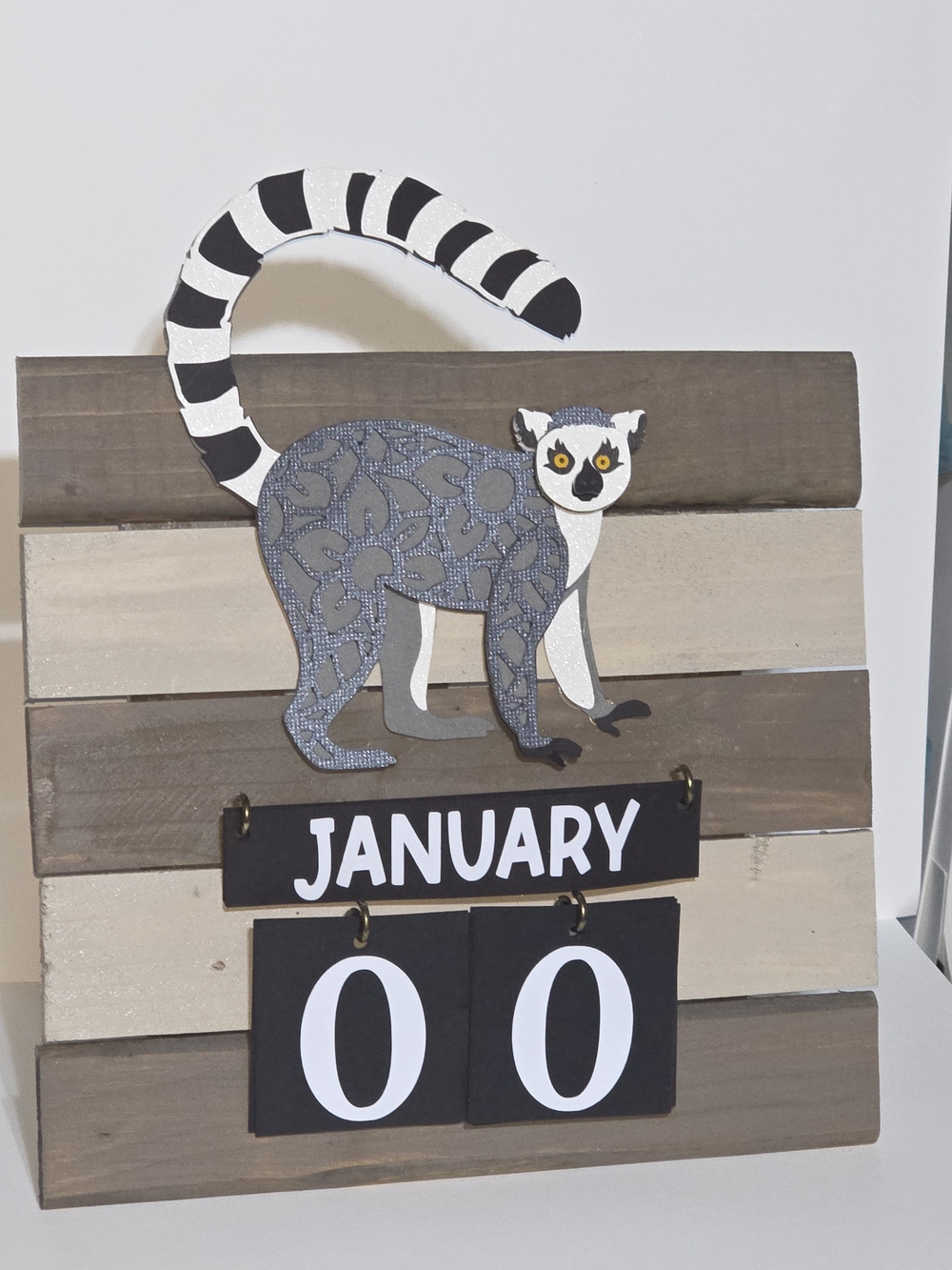 3-D RING-TAILED Lemur Perpetual Calendar